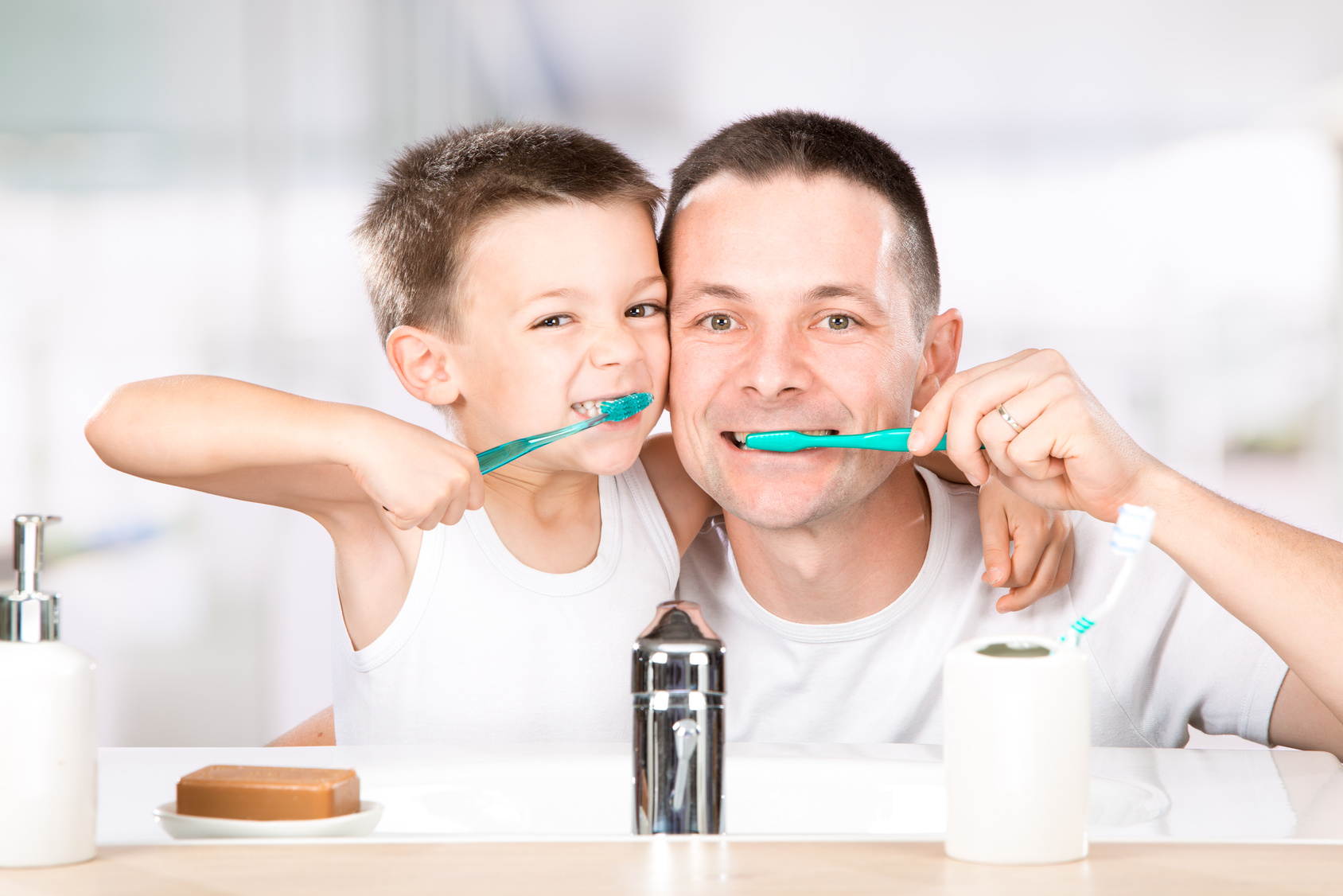 5 Dental Hygiene Habits to Show Your Young Children